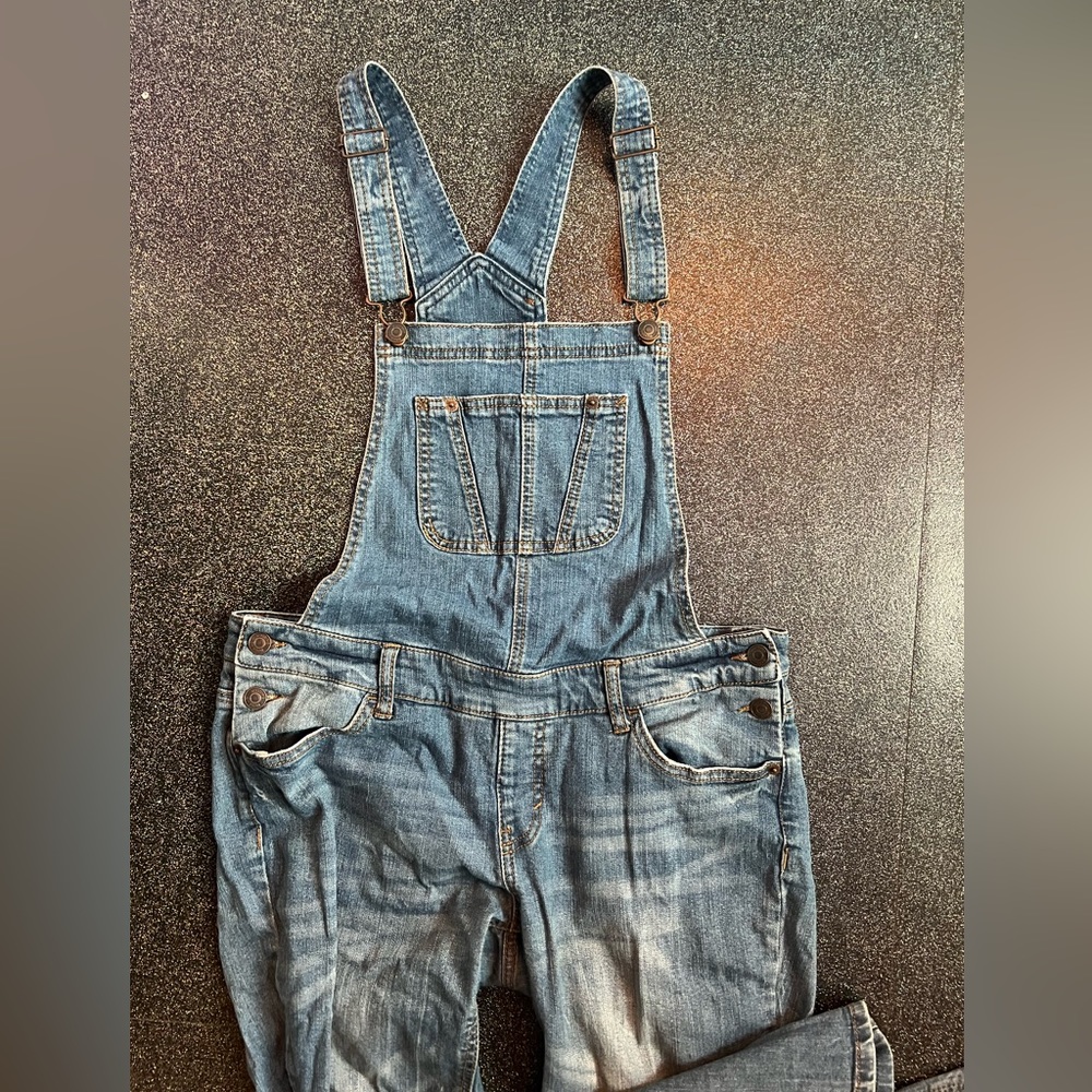 Denim wash overalls